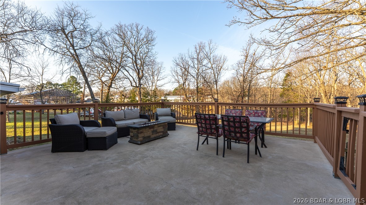 Lake Drive - Residential