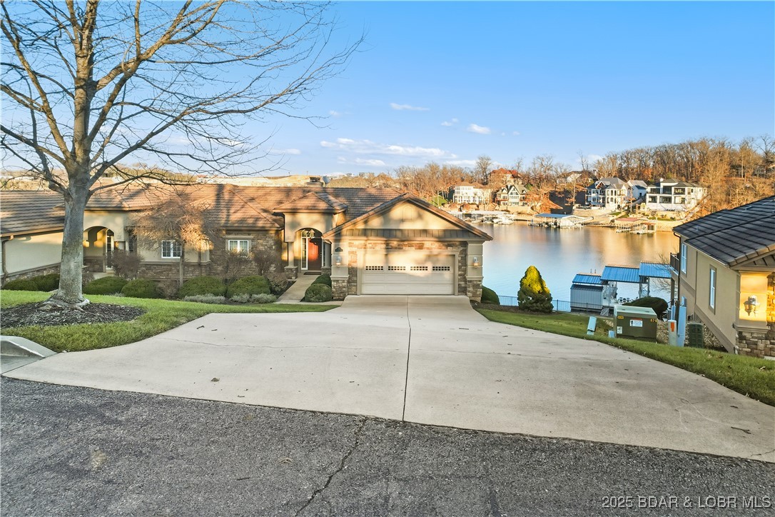 Porto Cima, Missouri 65079, United States, 3 Bedrooms Bedrooms, ,3 BathroomsBathrooms,Residential,Contingent,254015