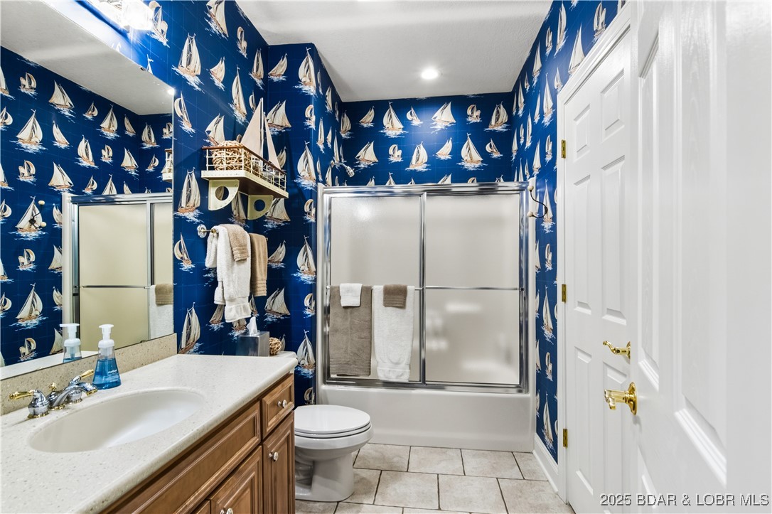 Porto Cima, Missouri 65079, United States, 3 Bedrooms Bedrooms, ,3 BathroomsBathrooms,Residential,Contingent,254015