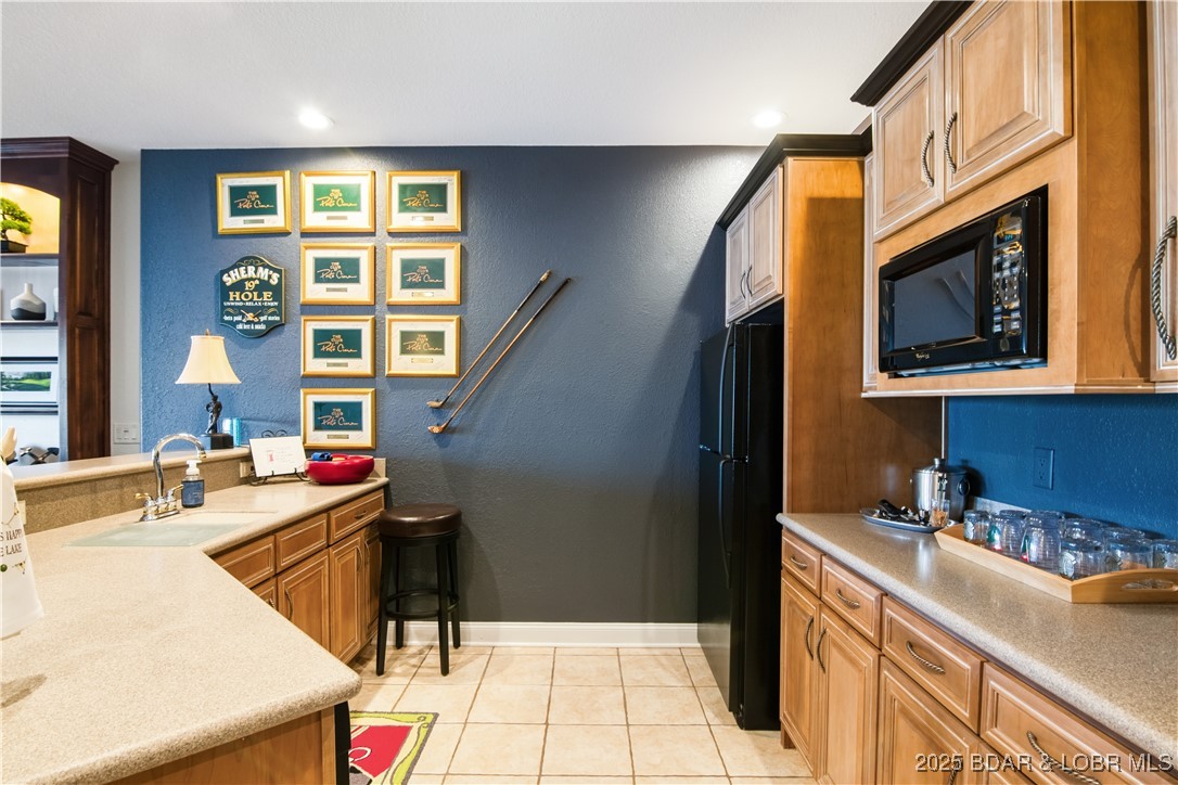 Porto Cima, Missouri 65079, United States, 3 Bedrooms Bedrooms, ,3 BathroomsBathrooms,Residential,Contingent,254015