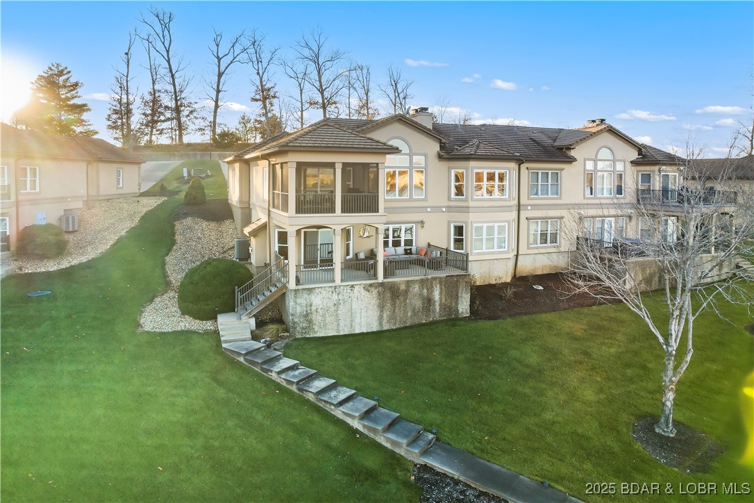 Porto Cima, Missouri 65079, United States, 3 Bedrooms Bedrooms, ,3 BathroomsBathrooms,Residential,Contingent,254015