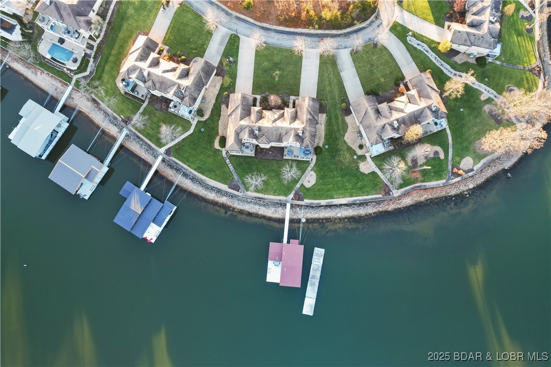 Porto Cima, Missouri 65079, United States, 3 Bedrooms Bedrooms, ,3 BathroomsBathrooms,Residential,Contingent,254015