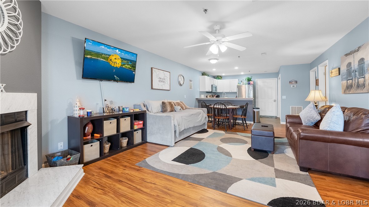 Cedar Glen Condominium - Residential