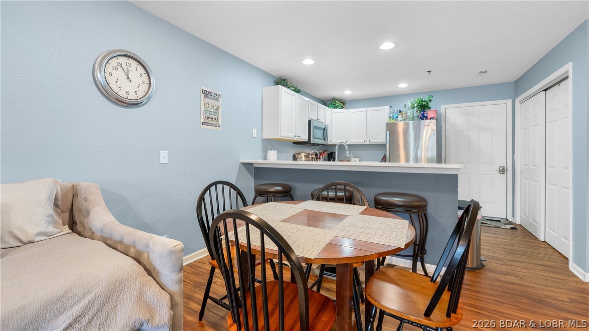 Cedar Glen Condominium - Residential