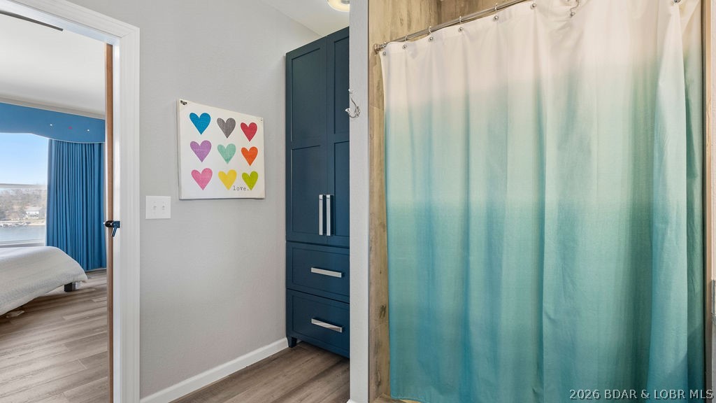 Newport Condominium - Residential