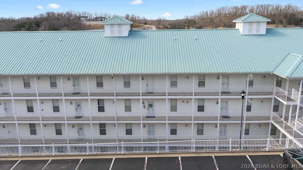 Newport Condominium - Residential