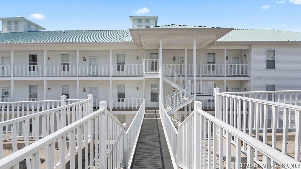 Newport Condominium - Residential