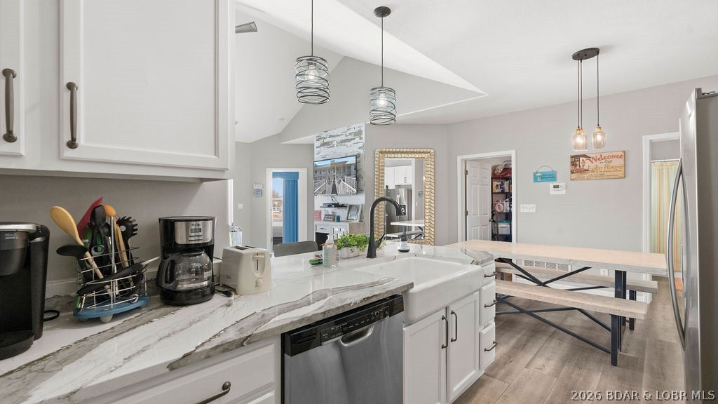 Newport Condominium - Residential