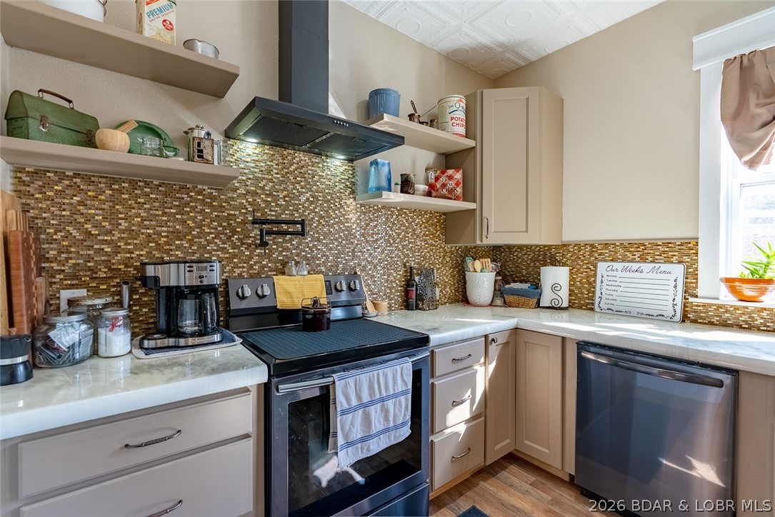 Easter Hollow - Residential