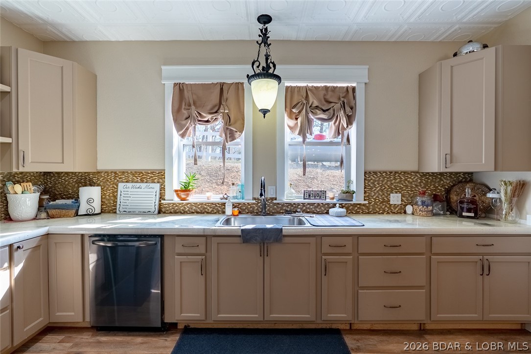 Easter Hollow - Residential