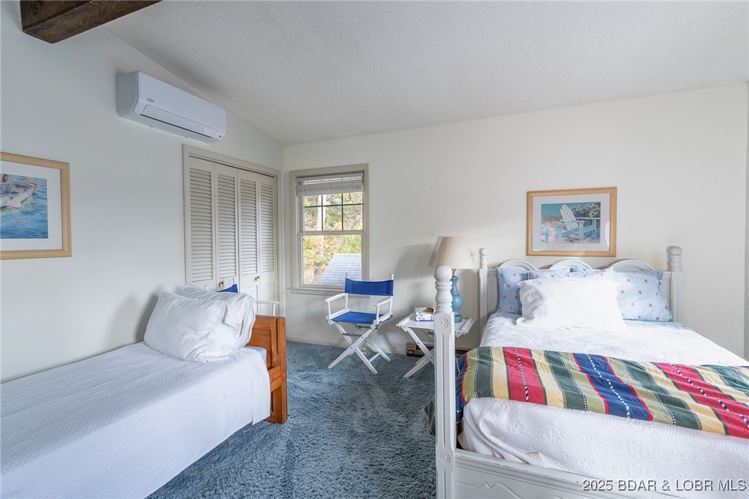 Hickory Hollow - Residential