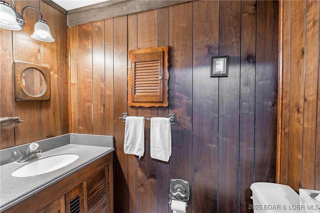 Hickory Hollow - Residential