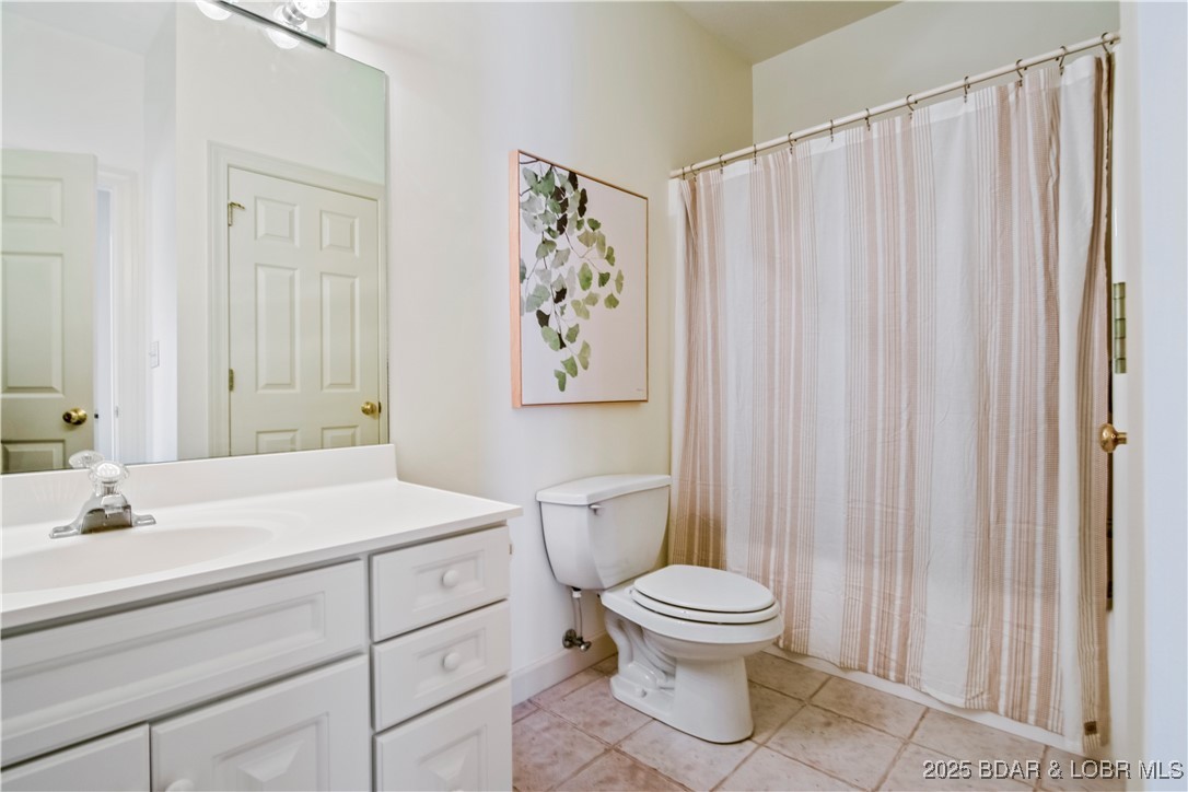 Four Seasons, Missouri 65049, United States, 4 Bedrooms Bedrooms, ,4 BathroomsBathrooms,Residential,Active,101300