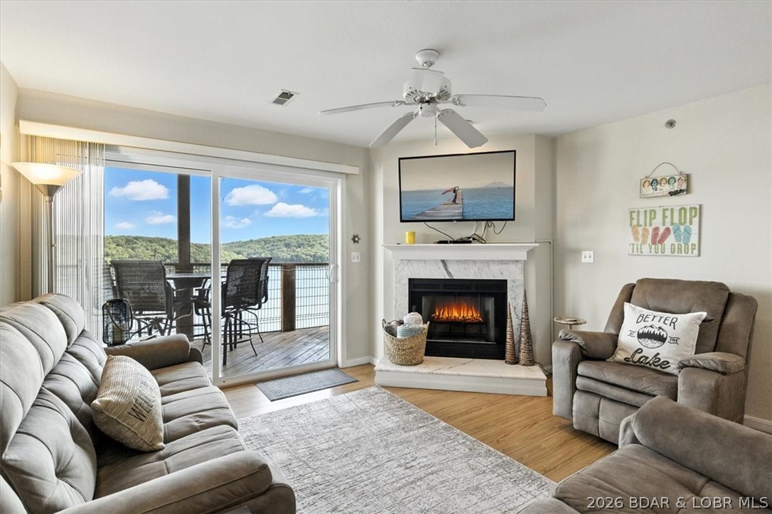 Park Place On The Lake - Residential