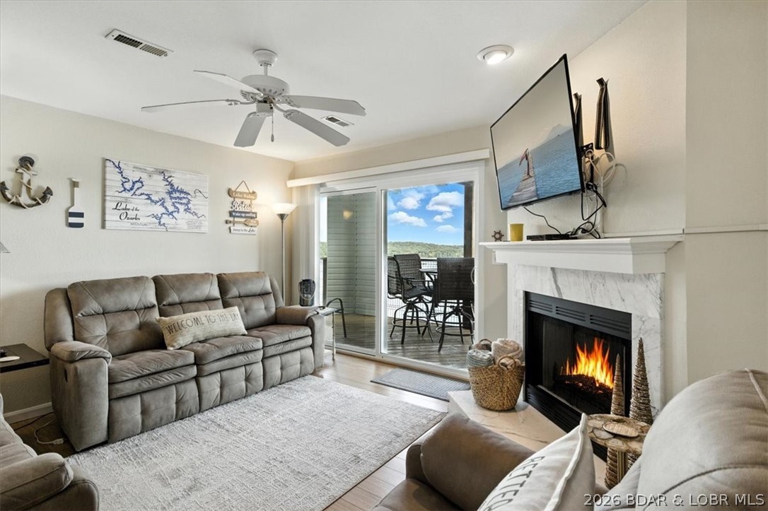 Park Place On The Lake - Residential