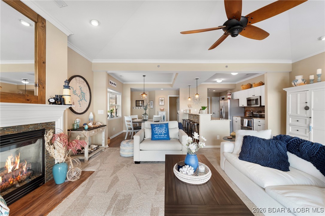 Palisades Condominium - Residential