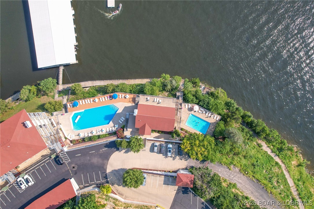 Palisades Condominium - Residential