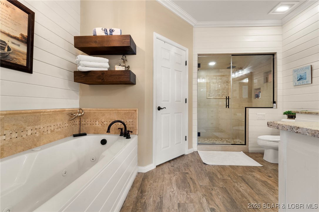 Palisades Condominium - Residential