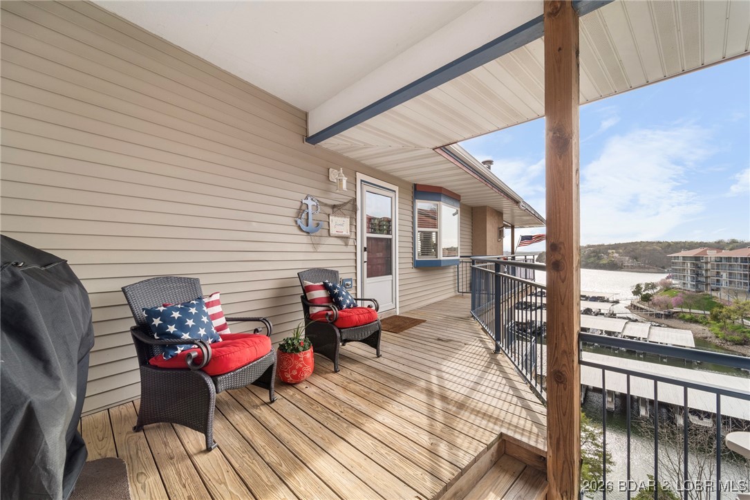 Palisades Condominium - Residential