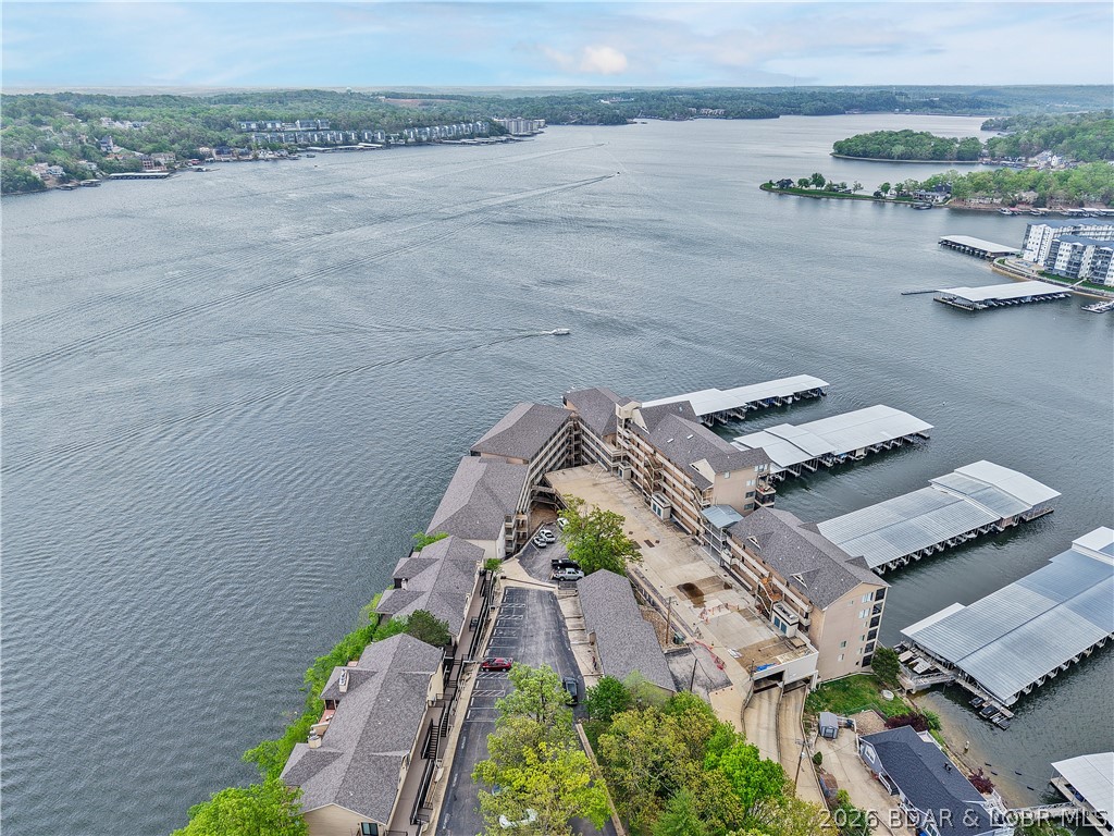 The Falls Condo - Residential