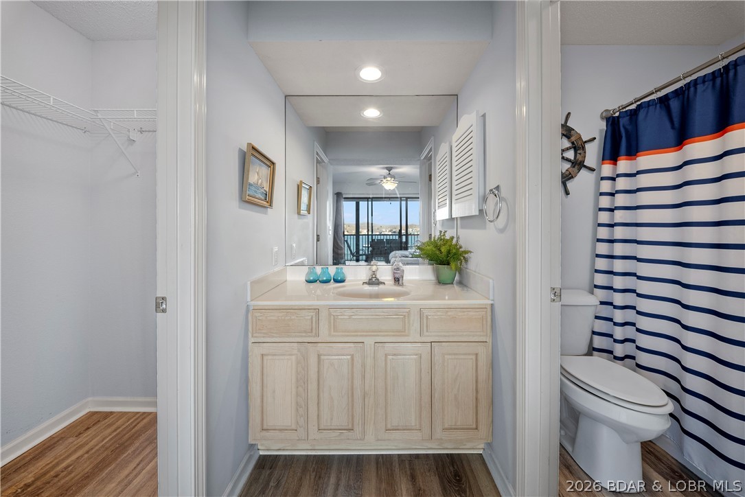 The Falls Condo - Residential