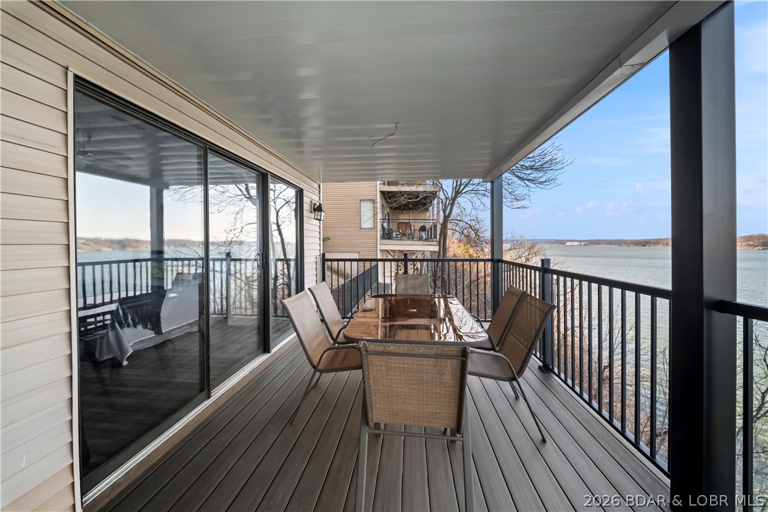 The Falls Condo - Residential