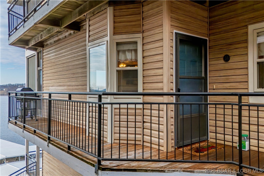 The Falls Condo - Westshore - Residential