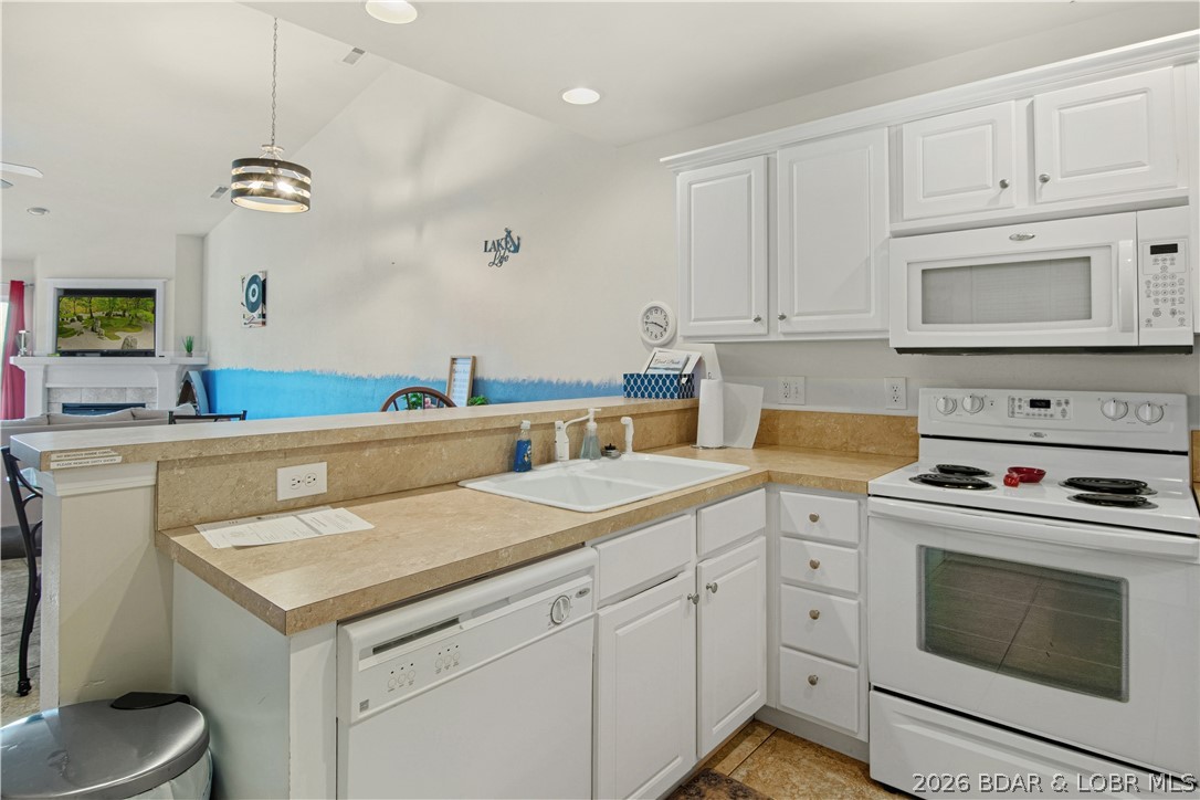 Cedar Heights Condominium - Residential