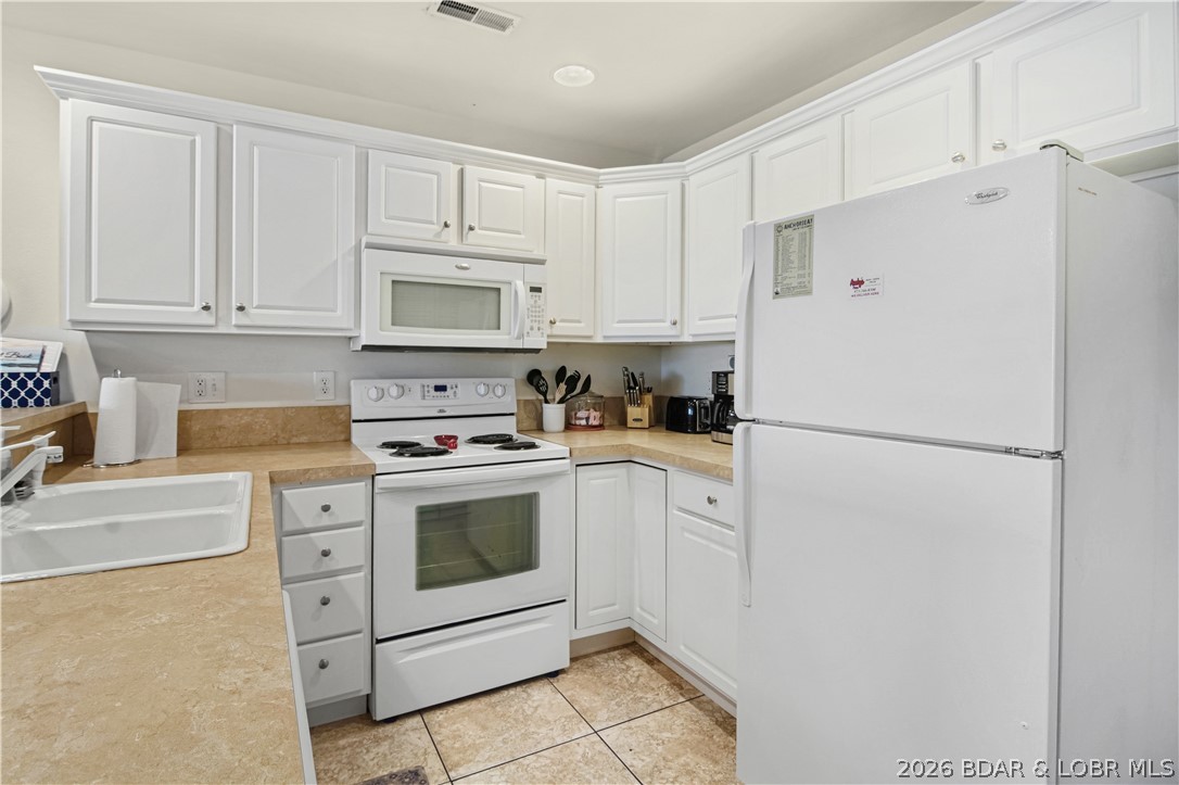 Cedar Heights Condominium - Residential