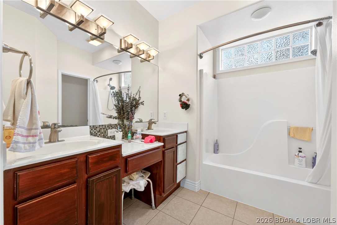 Four Seasons - Residential