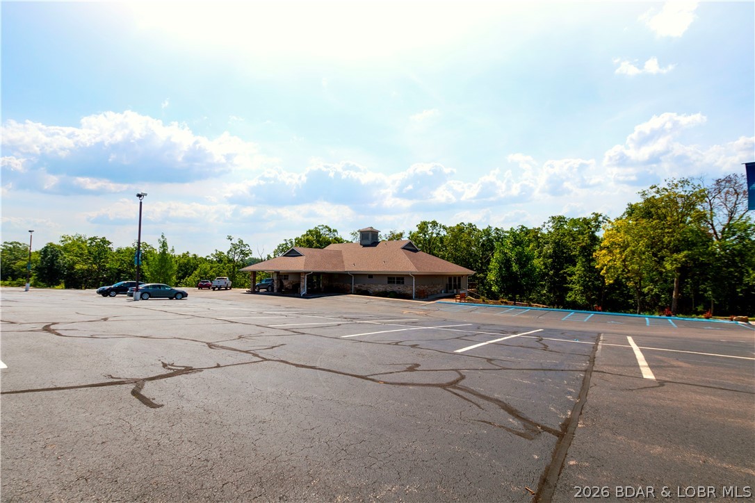 Four Seasons - Residential