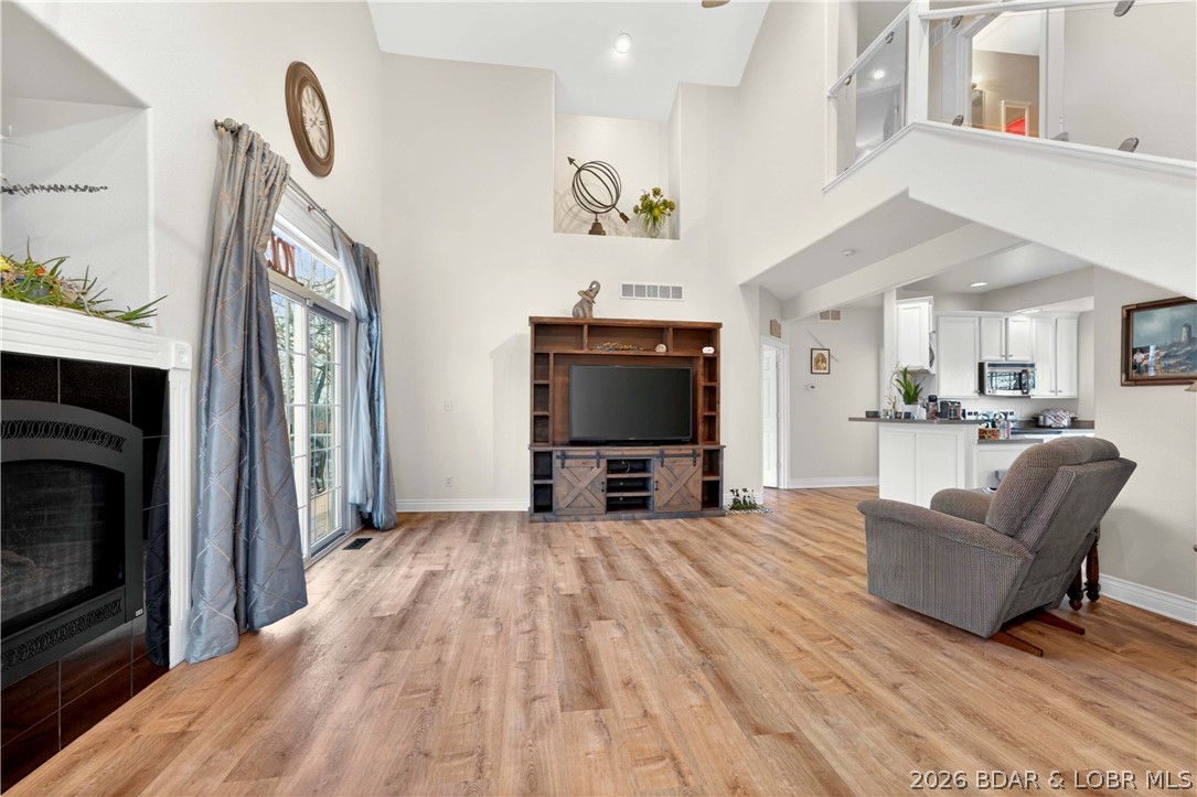 Four Seasons - Residential