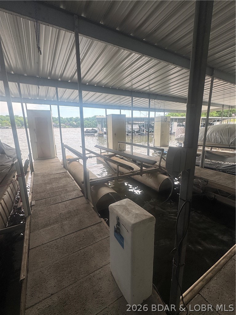 Oak Bluff Condominium - Residential