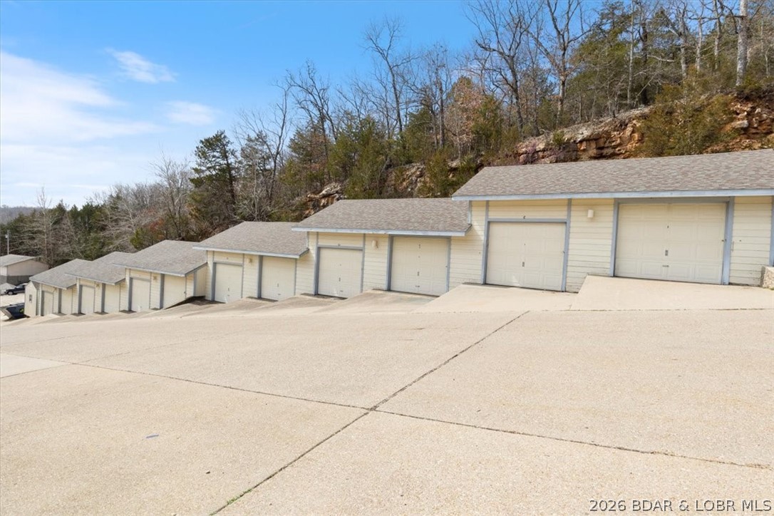 Oak Bluff Condominium - Residential