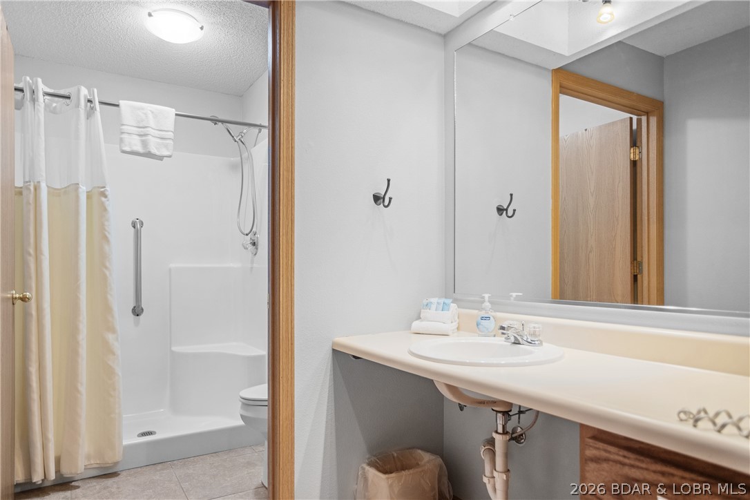 Lone Oak Point - Residential