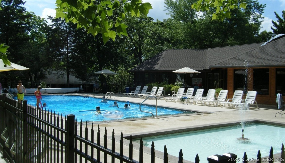 Lone Oak Point - Residential