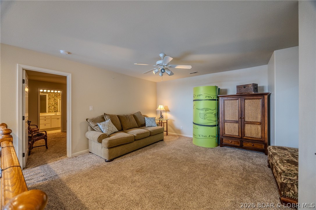 Stoneledge Condominium - Residential