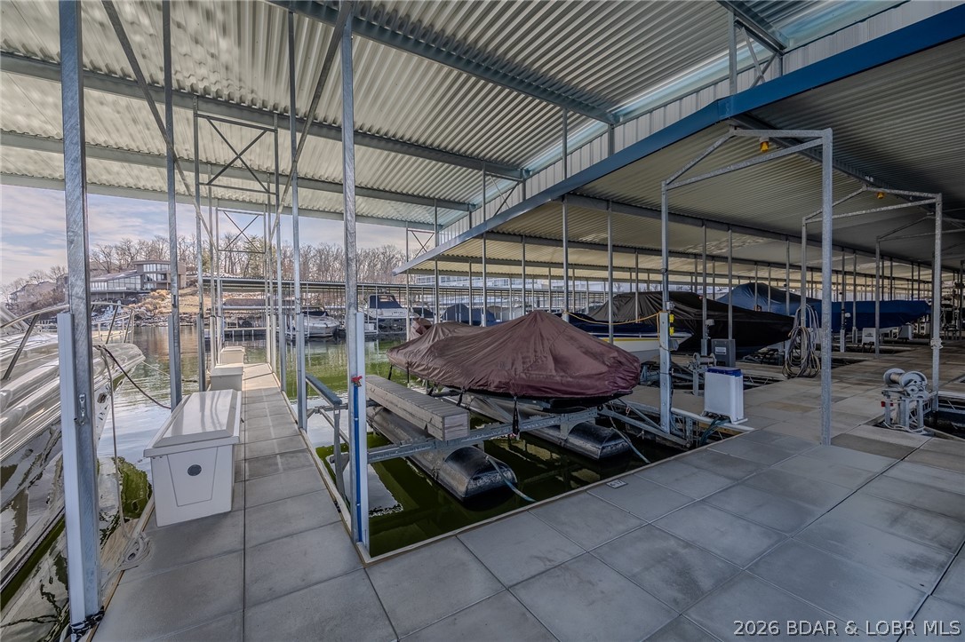 Stoneledge Condominium - Residential