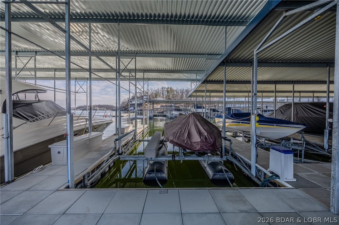 Stoneledge Condominium - Residential