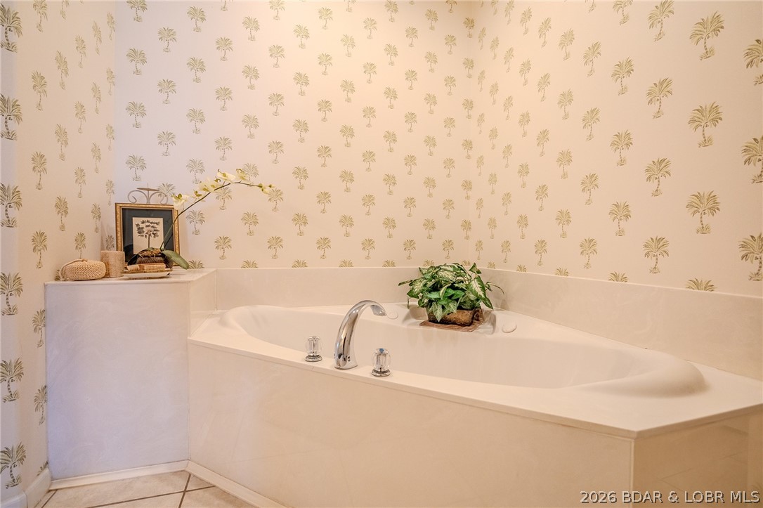 Stoneledge Condominium - Residential