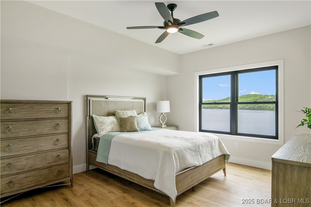 Camdenton, Missouri 65020, United States, 4 Bedrooms Bedrooms, ,4 BathroomsBathrooms,Residential,Active,81815