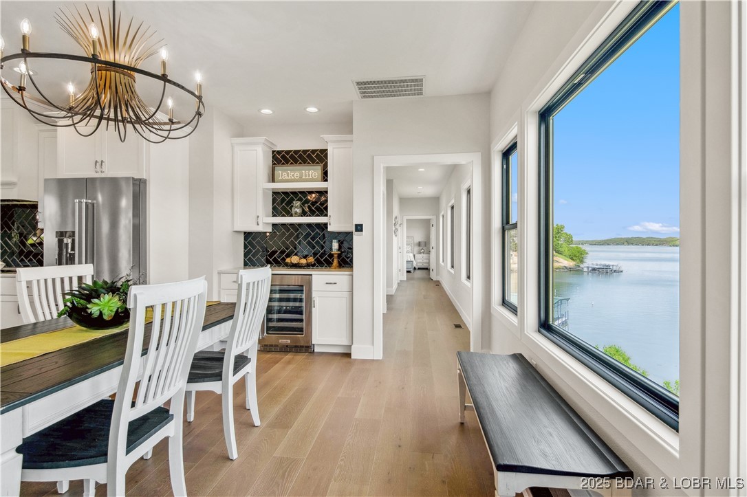 Camdenton, Missouri 65020, United States, 4 Bedrooms Bedrooms, ,4 BathroomsBathrooms,Residential,Active,81815