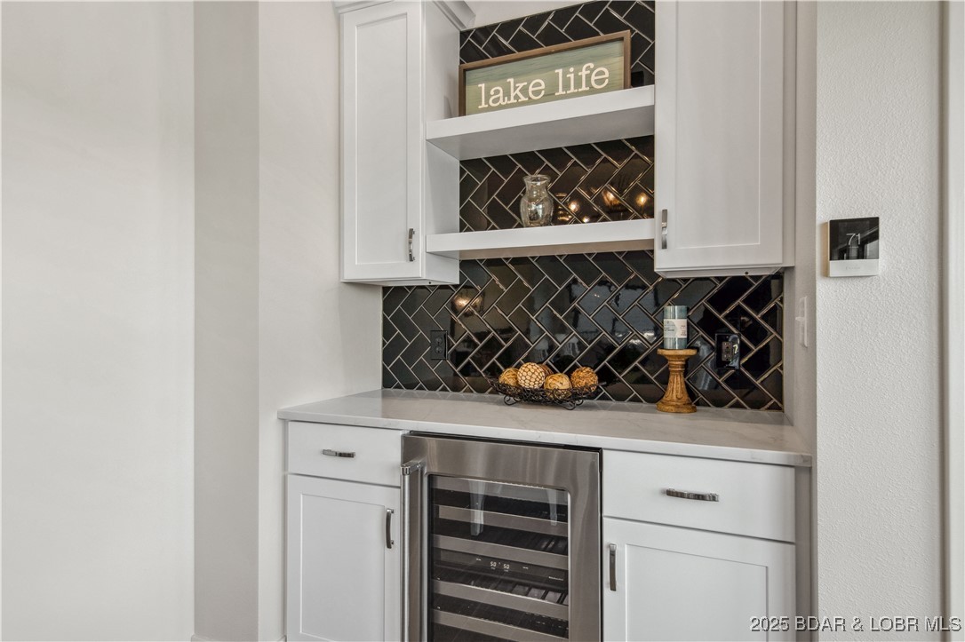 Camdenton, Missouri 65020, United States, 4 Bedrooms Bedrooms, ,4 BathroomsBathrooms,Residential,Active,81815