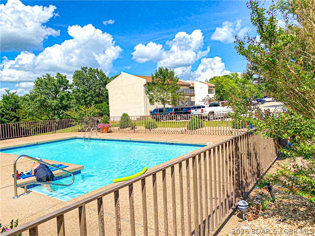 Four Seasons Racqt-Cntry Club - Residential