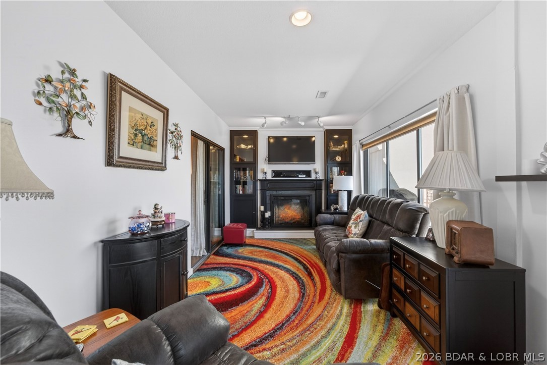 Four Seasons Racqt-Cntry Club - Residential