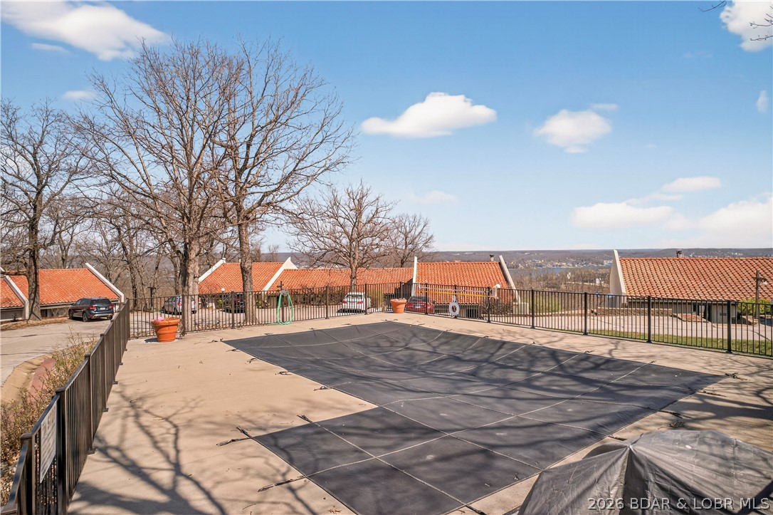 Four Seasons Racqt-Cntry Club - Residential