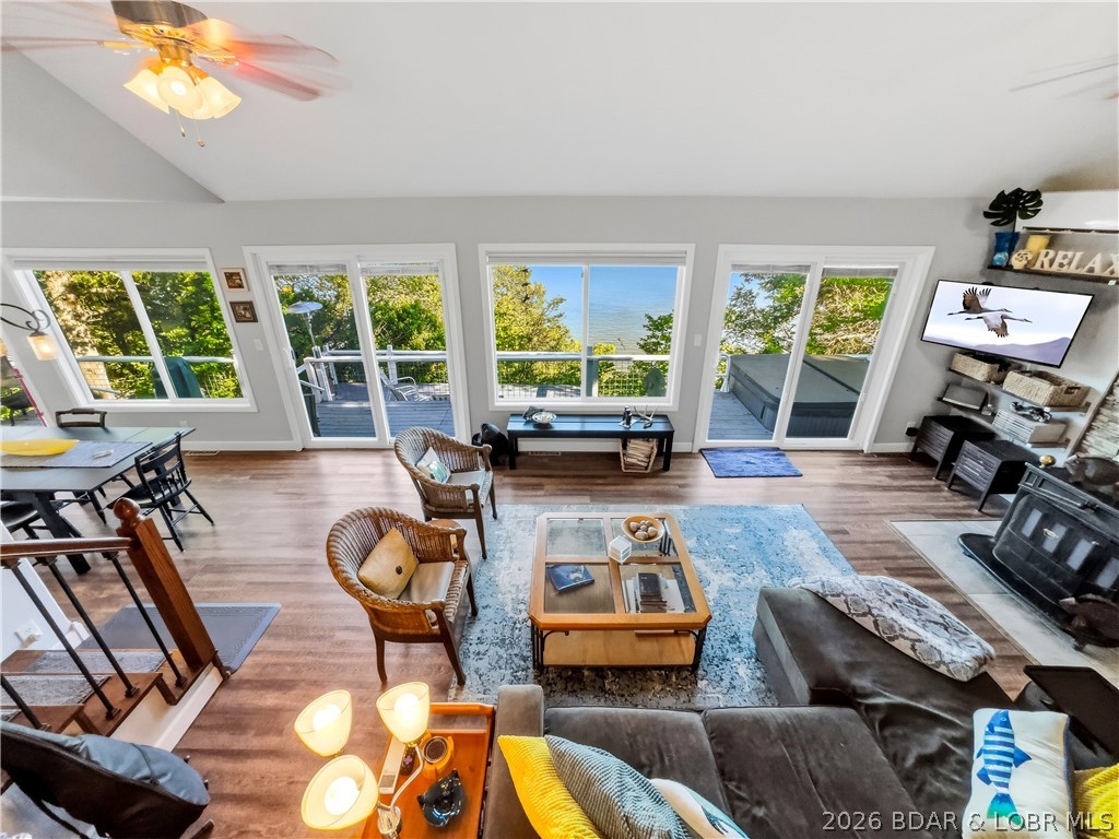 El Tampa Acres - Residential