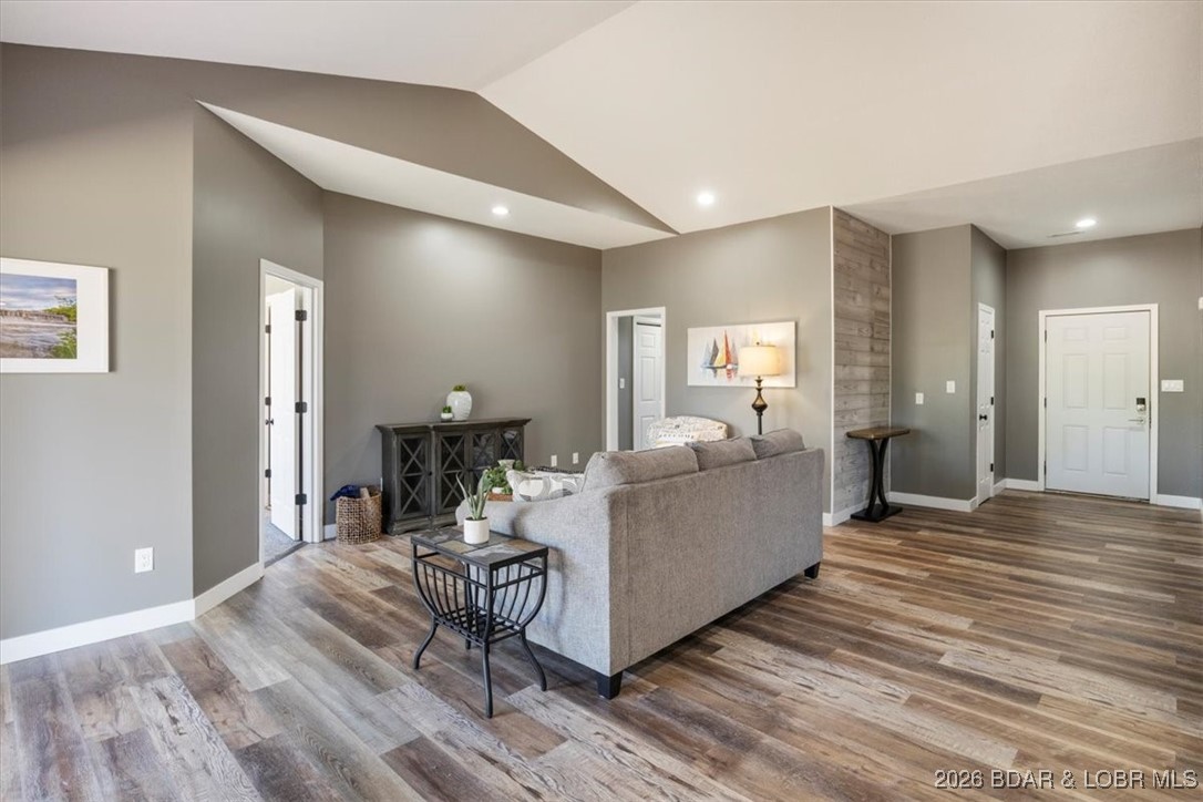 Four Seasons Racqt-Cntry Club - Residential