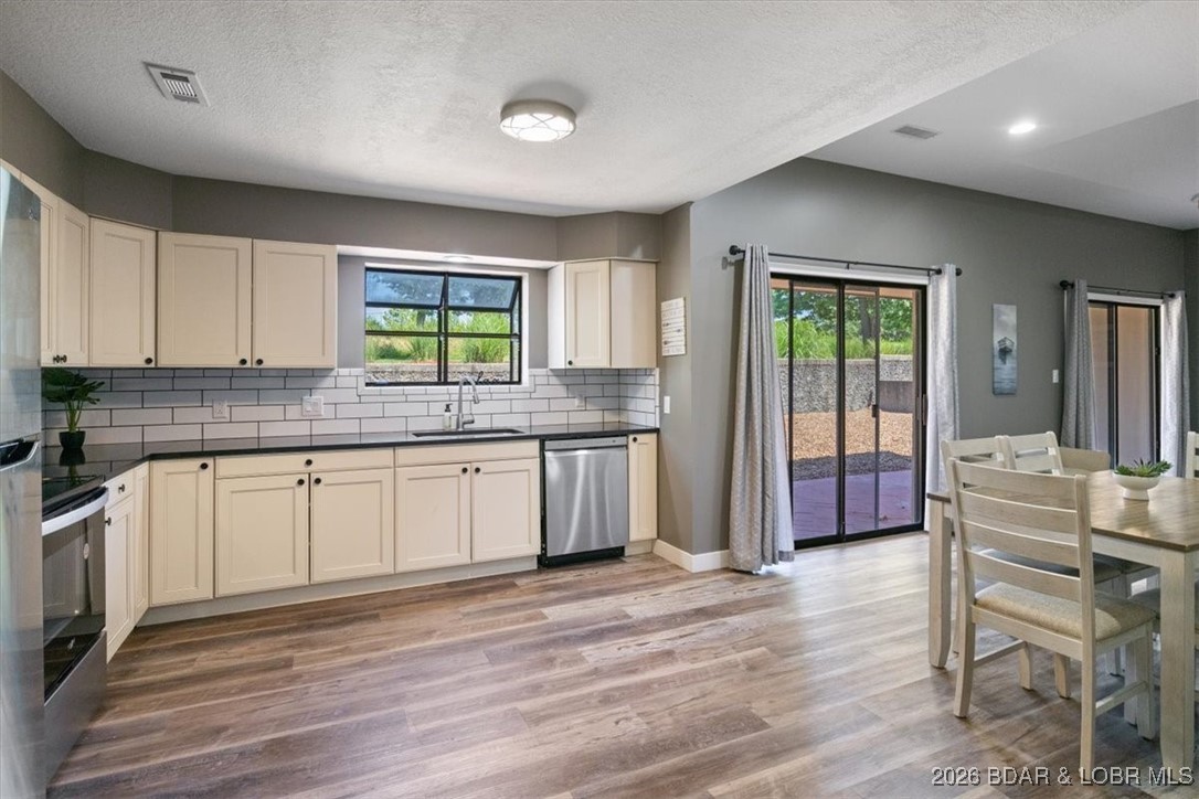 Four Seasons Racqt-Cntry Club - Residential