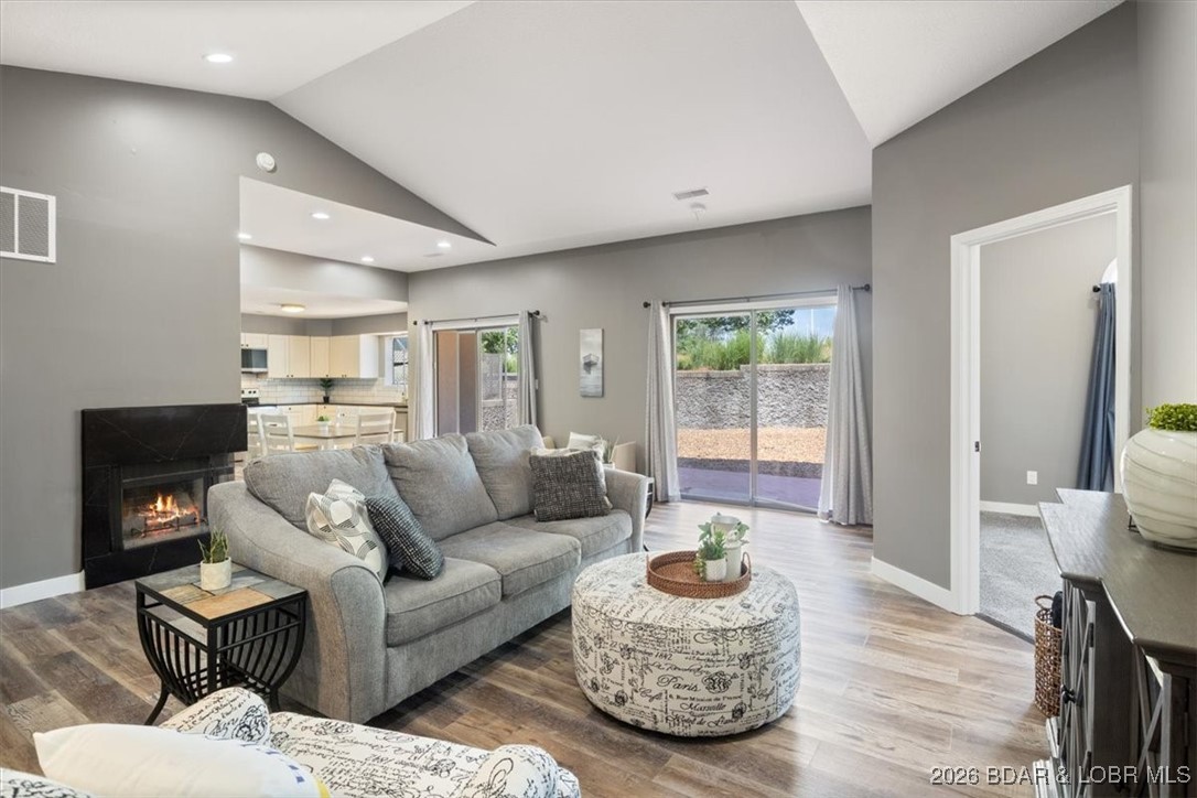 Four Seasons Racqt-Cntry Club - Residential